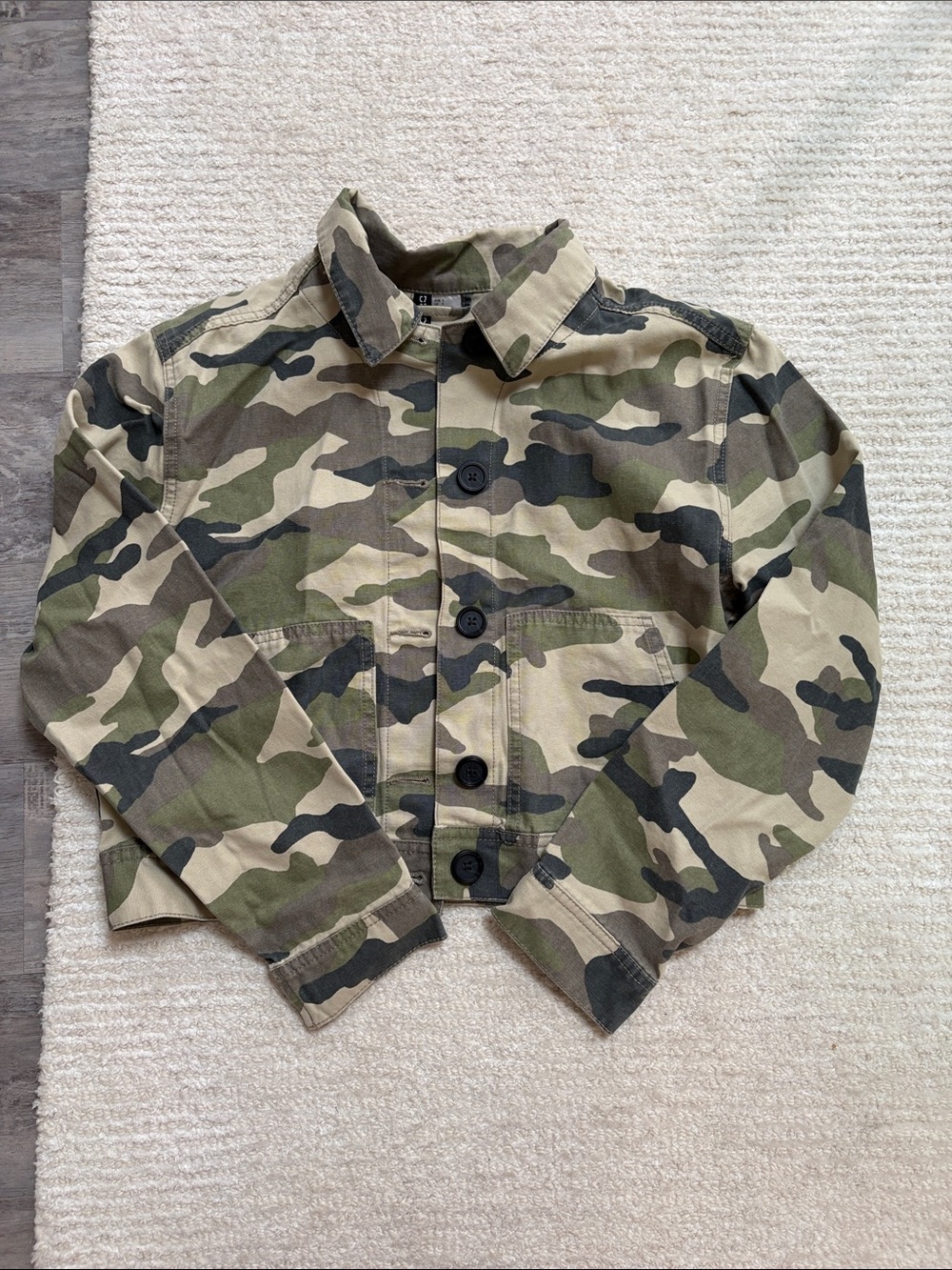 H&M Camouflage Green Cropped Utility Style Jacket Size Small 100% Cotton
